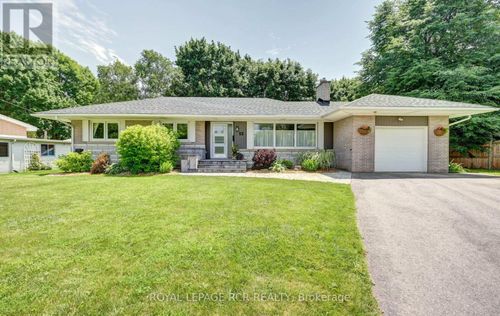 15 Banting Drive, Orangeville, ON, L9W2J5 | Card Image