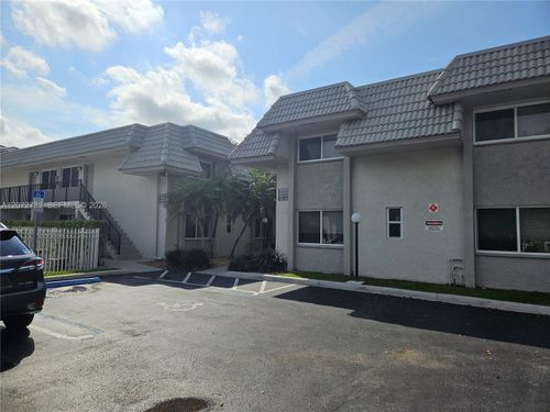 3273-3273 Nw 102nd Ter, Coral Springs, FL, 33065-6139 | Card Image