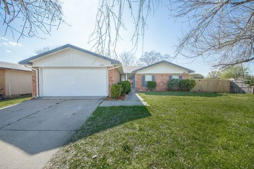 7325 Catbrier Ct, Fort Worth, TX, 76137-1414 | Card Image