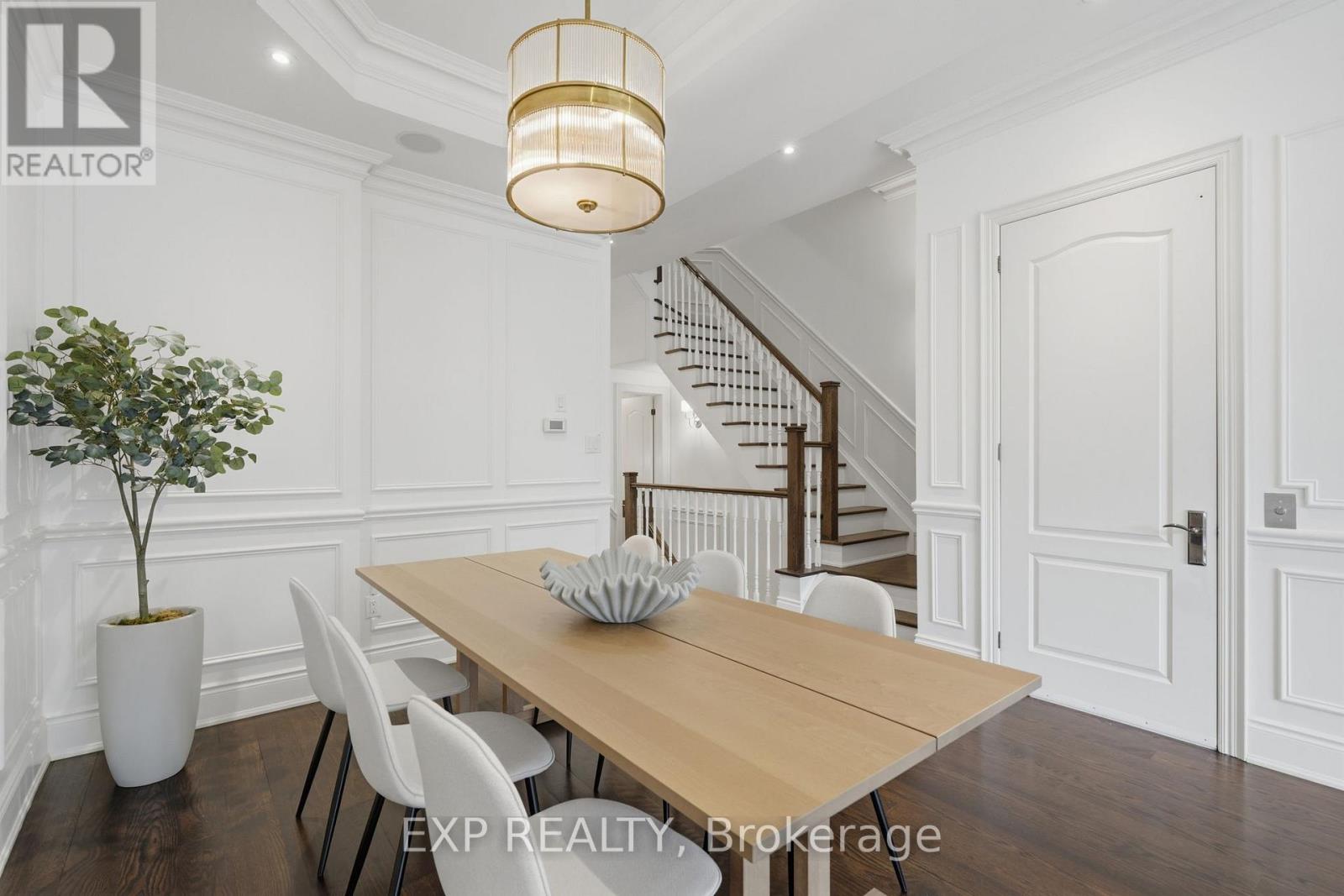 Residential in Toronto (Casa Loma) 5