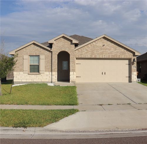 8133 Cattlemen Dr, Corpus Christi, TX, 78414-5866 | Card Image