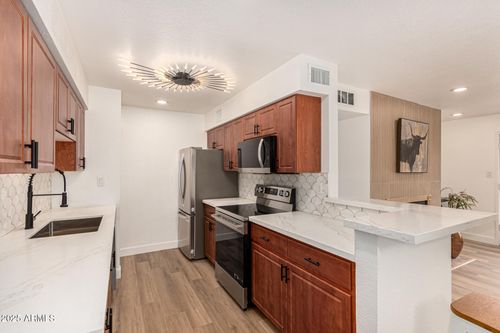 1113-5995 N 78th St, Scottsdale, AZ, 85250-6121 | Card Image