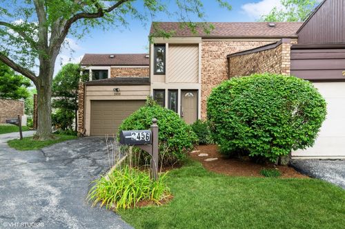 2456 Cobblewood Dr, Northbrook, IL, 60062-7636 | Card Image
