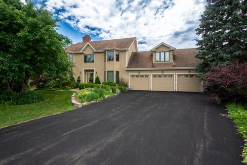 25047 W Palmer Ct, Antioch, IL, 60002-2316 | Card Image