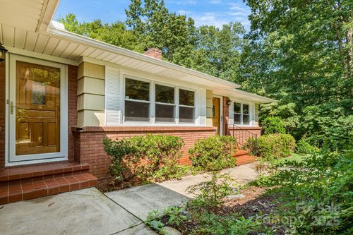 58 Blue Ridge Assembly Dr, Black Mountain, NC, 28711-8732 | Card Image