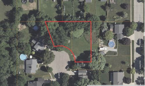 501 Middlebury Ln, Mason, MI, 48854-1477 | Card Image