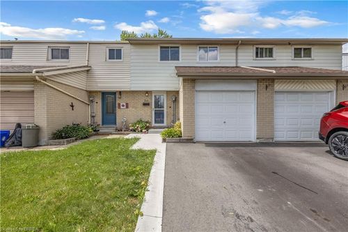 210 Golden Orchard Dr, Hamilton, ON, L9C6J7 | Card Image