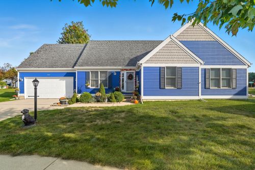 809 Olde Towne Sq, Chesterton, IN, 46304-1565 | Card Image
