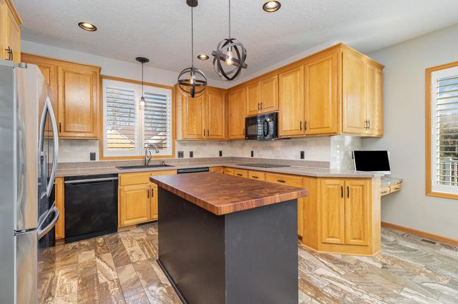 11520 Preserve Ln N, House other with 6 bedrooms, 5 bathrooms and null parking in Champlin MN | Image 13