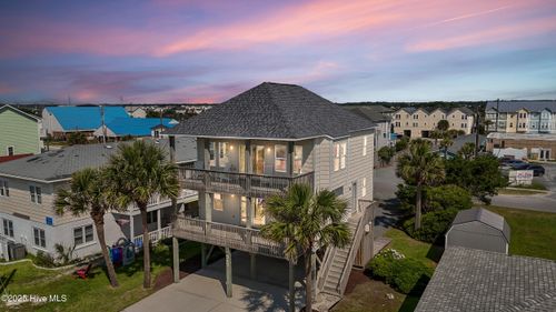 517 N Shore Dr, Surf City, NC, 28445-6647 | Card Image