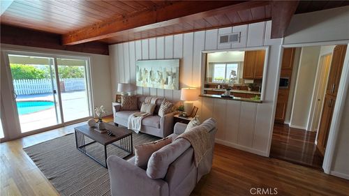 1111 Arbor Dell Rd, Los Angeles, CA, 90041-1507 | Card Image