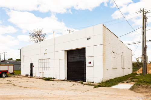 2300 Michigan Avenue, Detroit, MI, 48216 | Card Image