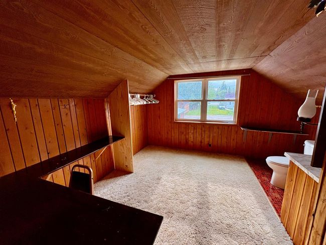 Upper Bedroom 2 with 1/2 bath | Image 26