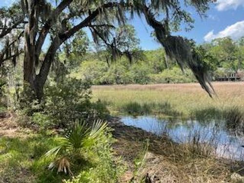 8119 Loafers Glory Ln, Edisto Island, SC, 29438 | Card Image