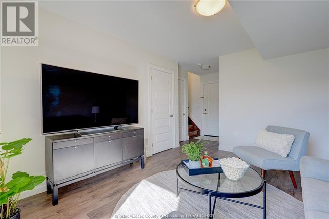 741 Brownstone Dr, Townhouse with 3 bedrooms, 3 bathrooms and null parking in Windsor ON | Image 43