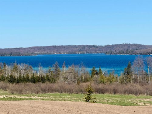 9088-B Aurora Vista Trail, Whitewater Township, MI, 49690 | Card Image