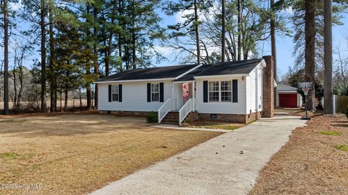 3838 Longleaf Dr Ne, Elm City, NC, 27822-8286 | Card Image
