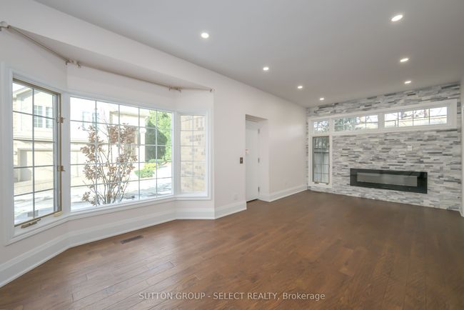 16 - 519 Riverside Dr, Condo with 3 bedrooms, 3 bathrooms and 1 parking in London ON | Image 12