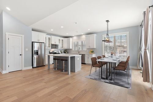 549 Louise Dr, Manteno, IL, 60950-1126 | Card Image