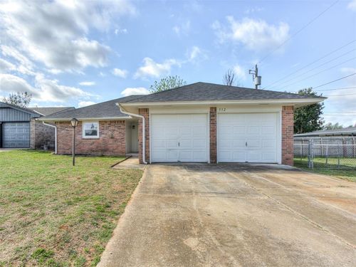 312 E Elder Lane, Mustang, OK, 73064 | Card Image