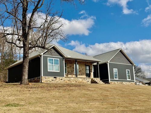 725 Crow Ln, Counce, TN, 38326-2883 | Card Image