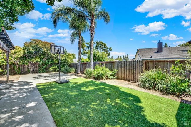 945 Hickory Avenue, House other with 3 bedrooms, 2 bathrooms and 2 parking in Fairfield CA | Image 25