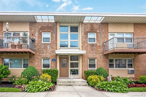 building-6-f-2-4 Rose Street, Hempstead, NY, 11572 | Card Image