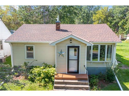 1262 5th Ave, Cumberland, WI, 54829-7267 | Card Image