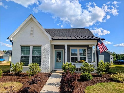 3904 Lundin Dr, Greensboro, NC, 27407-7954 | Card Image