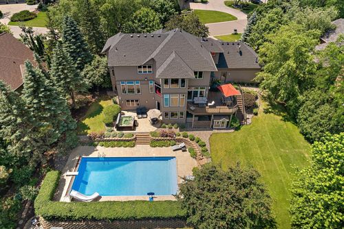 3717 Fairway Pt, Woodbury, MN, 55125-5020 | Card Image