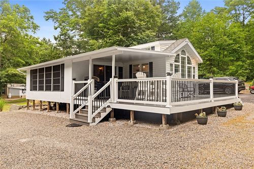 13 Newberry Ln, Hope Valley, RI, 02832-1803 | Card Image