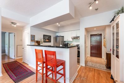 305 - 1 Deer Park Cres, Condo with 1 bedrooms, 2 bathrooms and 1 parking in Toronto ON | Image 3