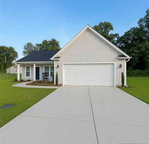 37 Finch Ln, Parkton, NC, 28371-2106 | Card Image