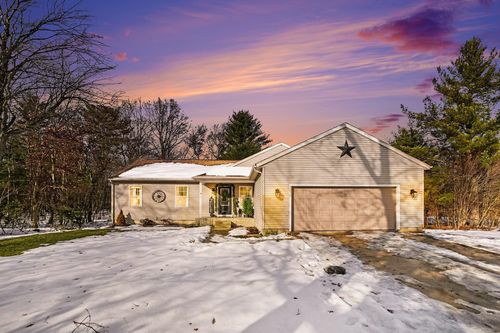 3230 Sara Cir, Twin Lake, MI, 49457-8304 | Card Image