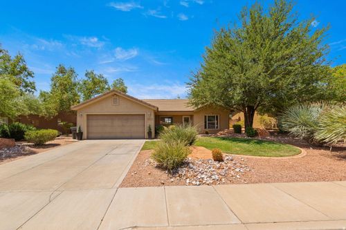 1929 N 2070 W, St George, UT, 84770-4747 | Card Image