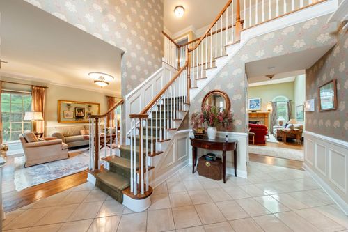 3 Hyatt Ln, Somers, NY, 10589-2813 | Card Image