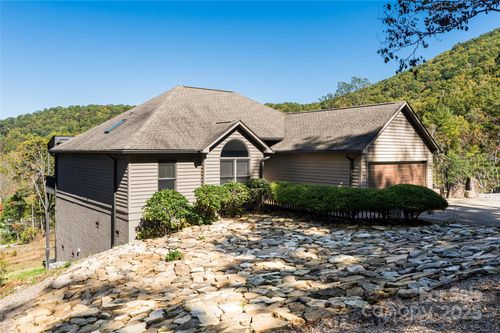 6 Laurel Trl, Asheville, NC, 28803-9413 | Card Image