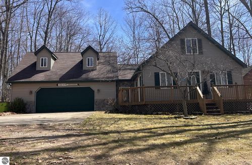 144 Garfield Blvd, Roscommon, MI, 48653-8193 | Card Image