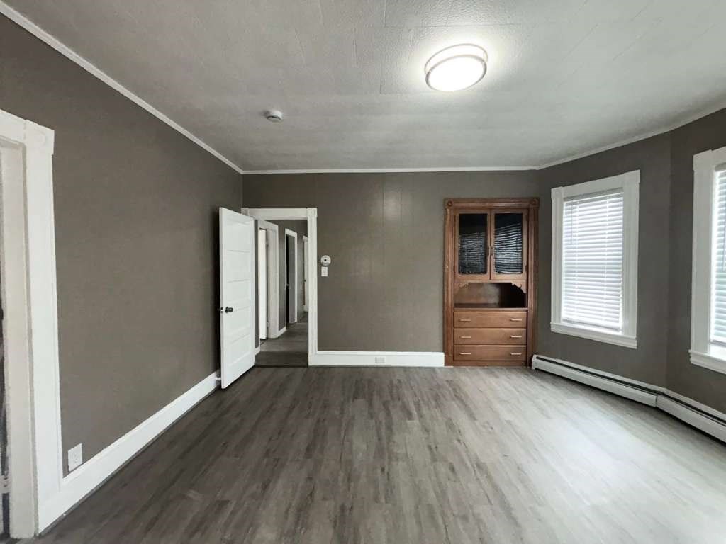 Residential Lease in Lawrence 3