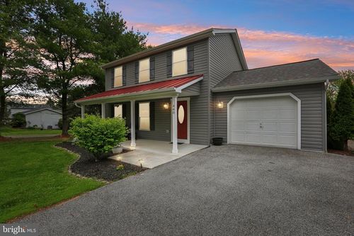 440 Valley View Dr, HANOVER, PA, 17331-8300 | Card Image