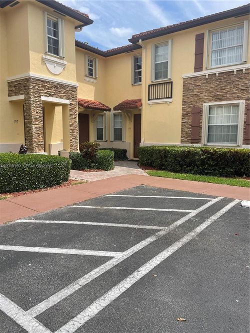 109-13-1490 Ne 33rd Ave, Homestead, FL, 33033-6176 | Card Image
