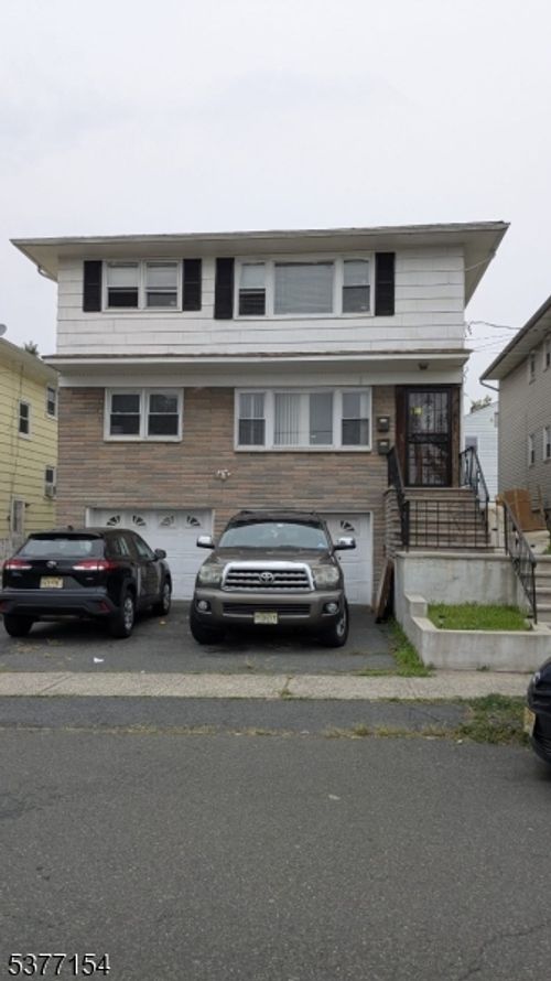 26 Young Ave, Hillside, NJ, 07205-1022 | Card Image