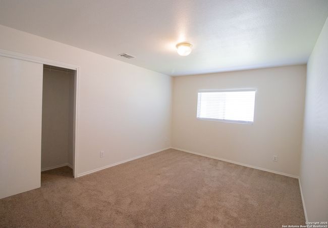 124 Pointe Loop, House other with 3 bedrooms, 2 bathrooms and null parking in Cibolo TX | Image 14