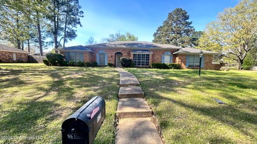 1628 Fairwood Dr, Jackson, MS, 39213-7931 | Card Image