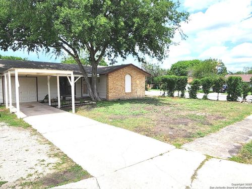 4802 Castle Brg, San Antonio, TX, 78218-4102 | Card Image