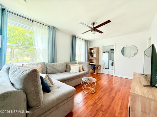 a-2002 Ernest St, Jacksonville, FL, 32204-3206 | Card Image