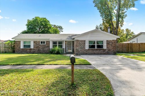 8440 Frost St N, JACKSONVILLE, FL, 32221-1677 | Card Image