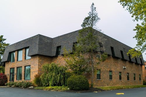 220-1170 Old Henderson Rd, Columbus, OH, 43220-3623 | Card Image