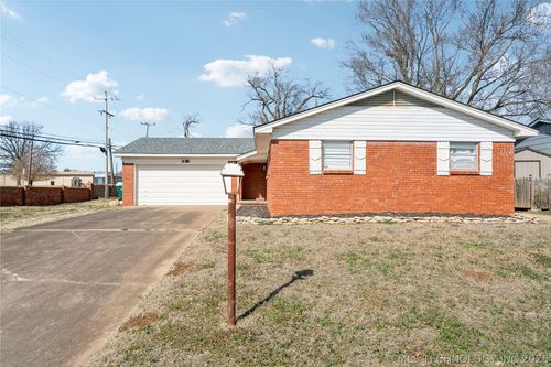 721 Angus Dr, Sand Springs, OK, 74063-2103 | Card Image