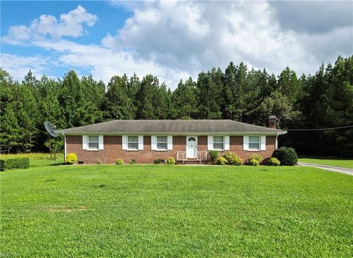 18385 Wakefield Rd, Courtland, VA, 23837-2721 | Card Image